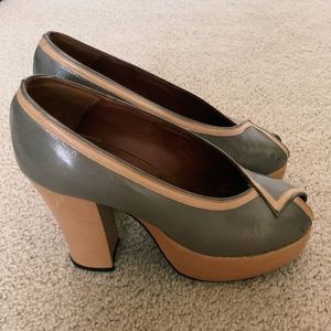 Vintage 70s Nina leather platform Heels.